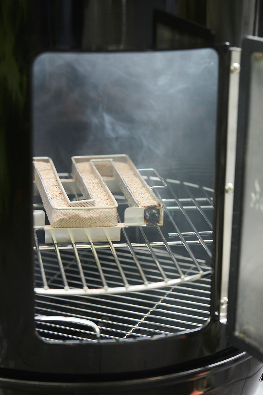Générateur de fumée froide en forme M