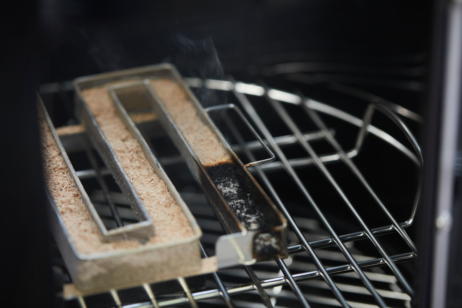 Générateur de fumée froide en forme M