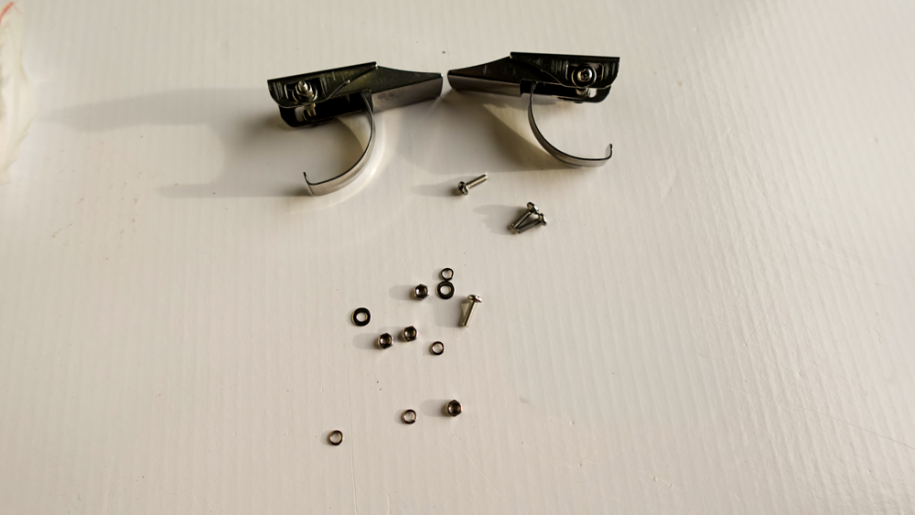 Set clips 2pcs Largo/Loewy